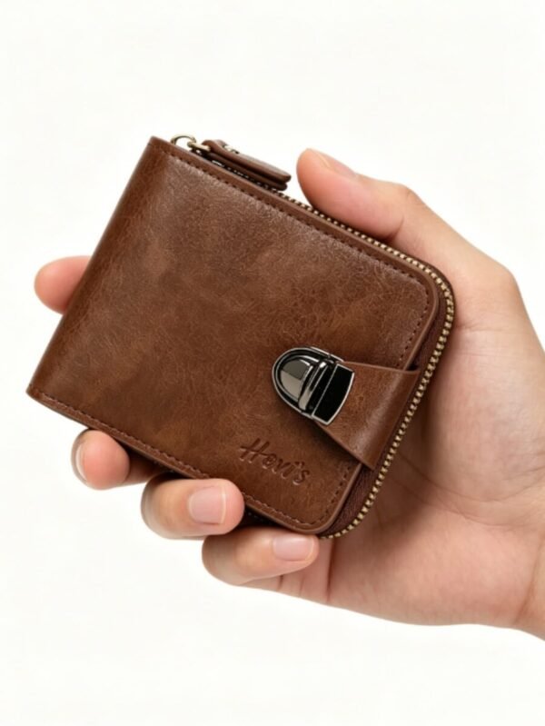 Portefeuille zippé homme marron, vue en main